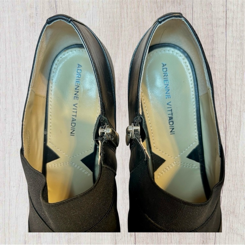 Adrienne Vittadini Black Stretch Panel Ankle Bootie Side zip Heels. Size 8.5 - Picture 7 of 9